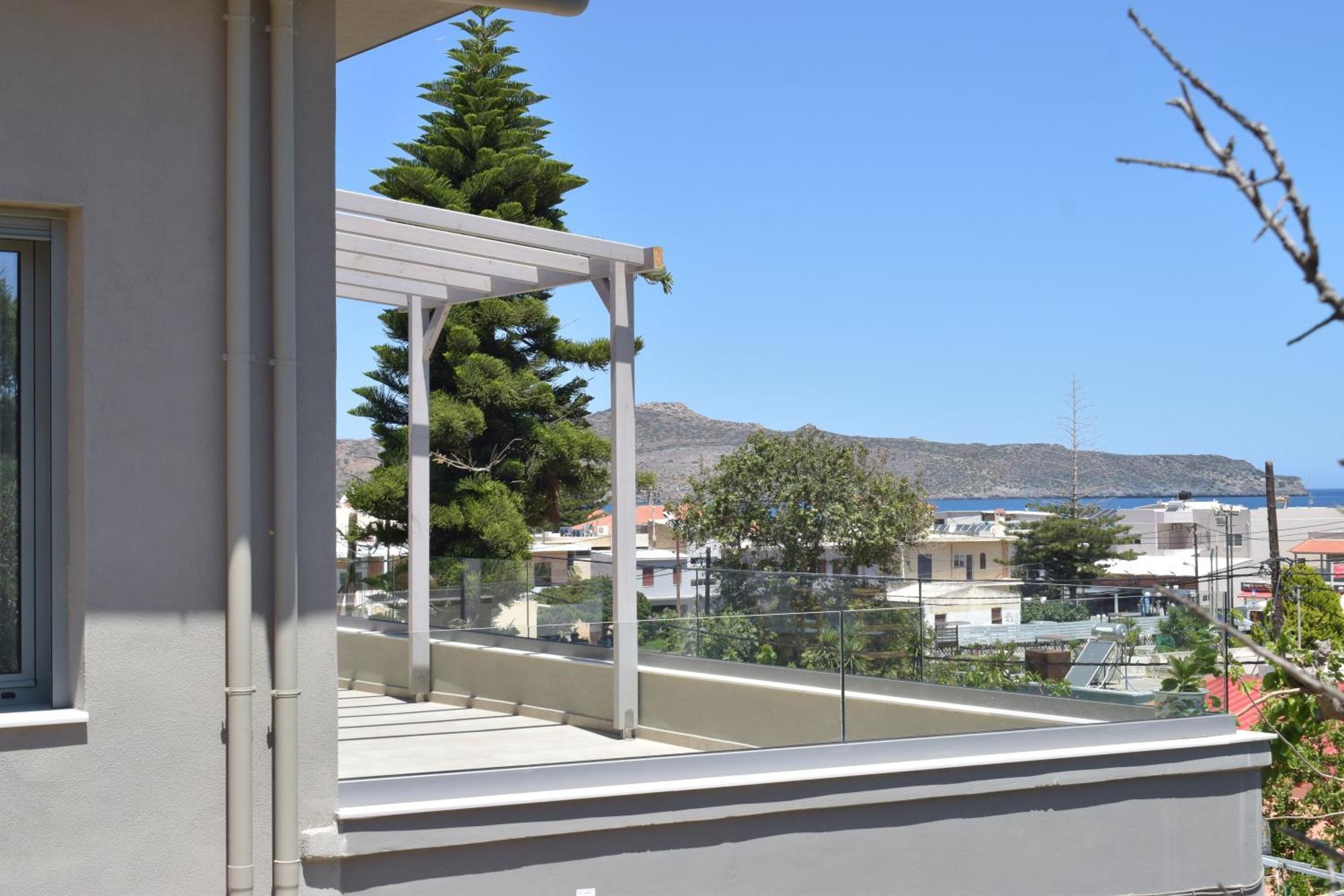 Romantic Corner Maisonette Houses スタロス エクステリア 写真