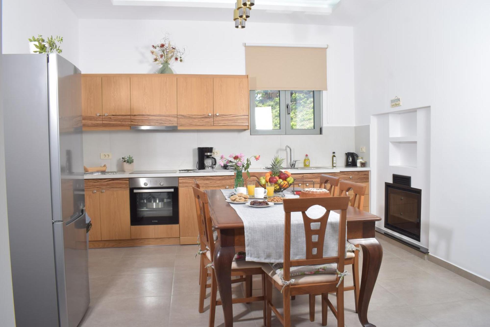Romantic Corner Maisonette Houses スタロス エクステリア 写真