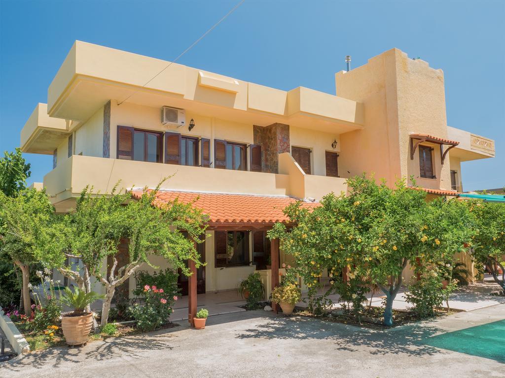 Romantic Corner Maisonette Houses スタロス エクステリア 写真
